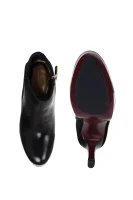 Kotníkové boty Ynn 2C Tommy Hilfiger černá
