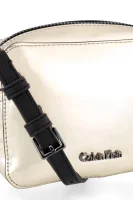 Crossbody kabelka Calvin Klein zlatý