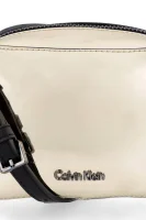 Crossbody kabelka Calvin Klein zlatý