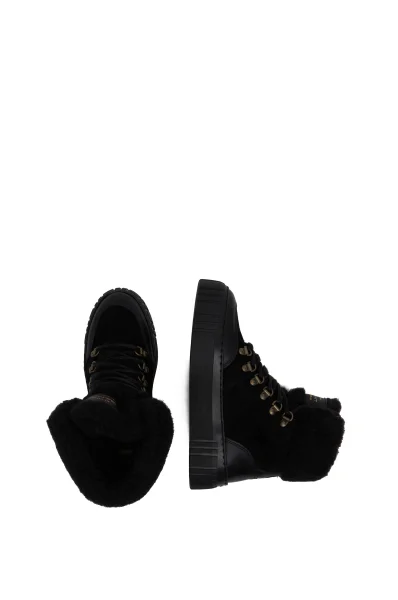 Kůžoné kotníkové boty Gant černá