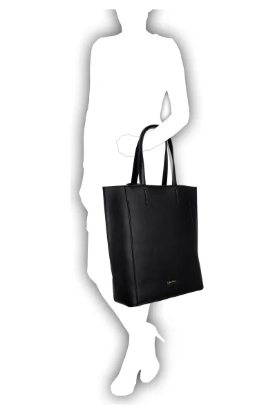 Kabelka shopper Metropolitan Calvin Klein černá