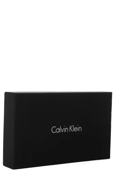Peněženka Metropolitan Large Calvin Klein popelavě šedý