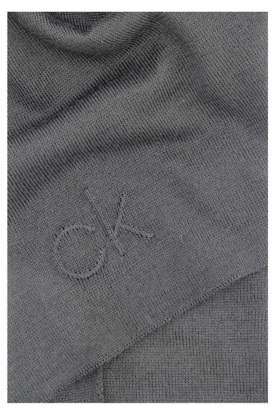 Šála EMBOSSED | s příměsí vlny Calvin Klein šedý