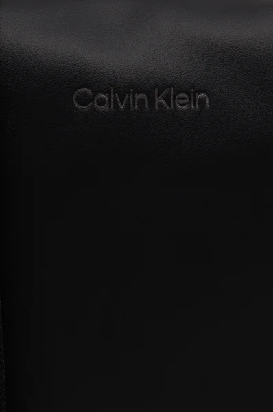 Reportérka Calvin Klein černá