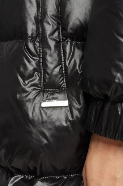 Péřový kabát ALIQUIPPA Woolrich černá